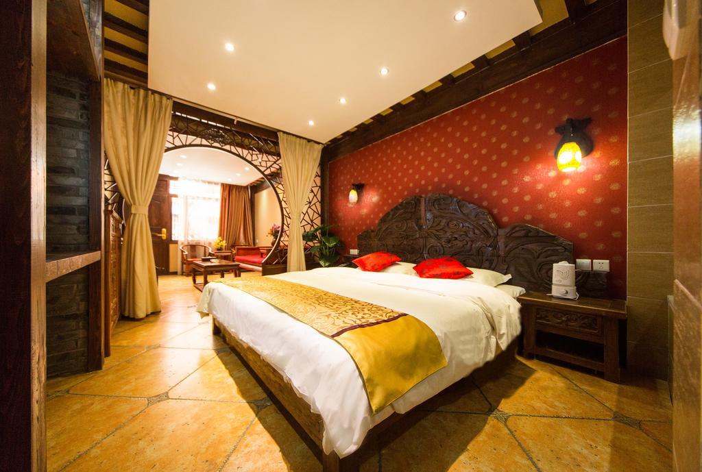 He Mu Ju Inn Zhongyi Branch Lijiang  Extérieur photo