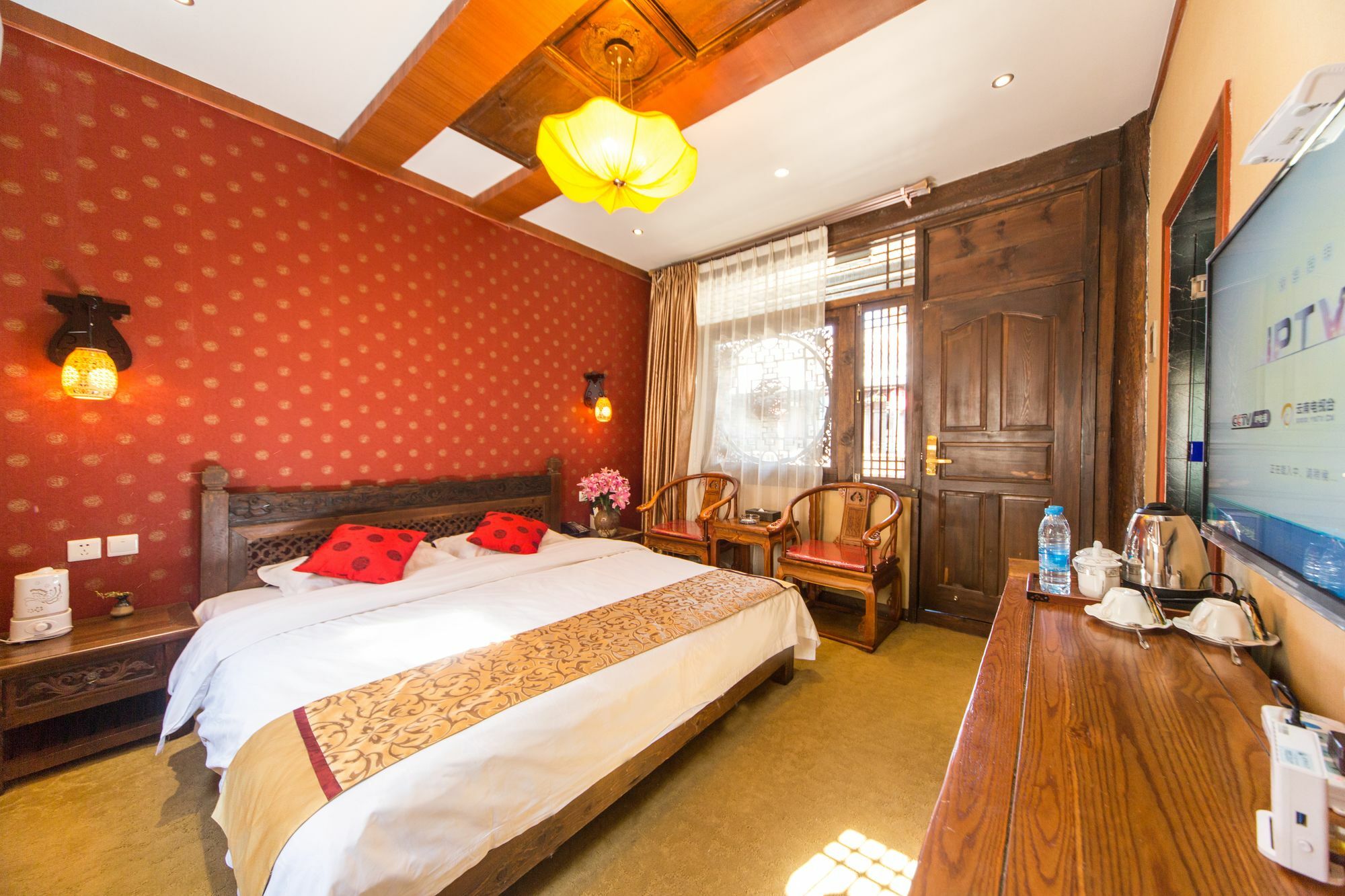 He Mu Ju Inn Zhongyi Branch Lijiang  Extérieur photo